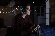 Load image into Gallery viewer, JBL Quantum 800 - Wireless Over-Ear Performance Gaming Headset with Active Noise Cancelling and Bluetooth 5.0 - Black