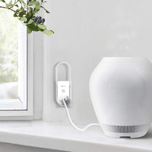 Load image into Gallery viewer, Kasa AC750 Wi-Fi Range Extender Smart Plug by TP-Link - Fast AC750 Wi-Fi Extender/Repeater with Built-In Smart Plug, No Hub Required, Works With Alexa and Google Assistant (RE270K)