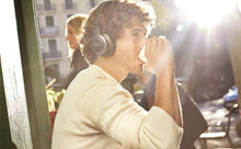 Load image into Gallery viewer, JBL Live 650BTNC - Around-Ear Wireless Headphone with Noise Cancellation
