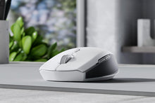 Load image into Gallery viewer, Razer Pro Click Mini
