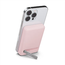 Load image into Gallery viewer, Belkin Boost↑Charge™ Wireless Power Bank 5K w/MagSafe Compatible 7.5W Charging
