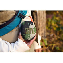 Load image into Gallery viewer, JBL Clip 5 Ultra-Portable, Waterproof and Dustproof Bluetooth Speaker, Big Pro Sound with Punchy bass, Integrated Carabiner, Up to 12 Hours of Play (Renewed)
