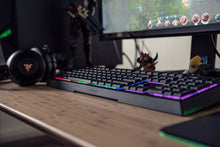 Load image into Gallery viewer, RAZER RZ03-OCKB-B Ornata Chroma - Revolutionary Mecha-Membrane Gaming Keyboard with Mid-Height Keycaps - Ergonomic Design (Renewed), RGB
