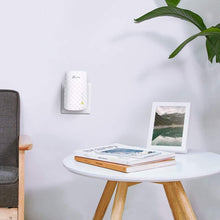 Load image into Gallery viewer, TP-Link Network RE200 AC750 WiFi Range Extender Dual Band 750Mbps with 802.11b/g/n Retail
